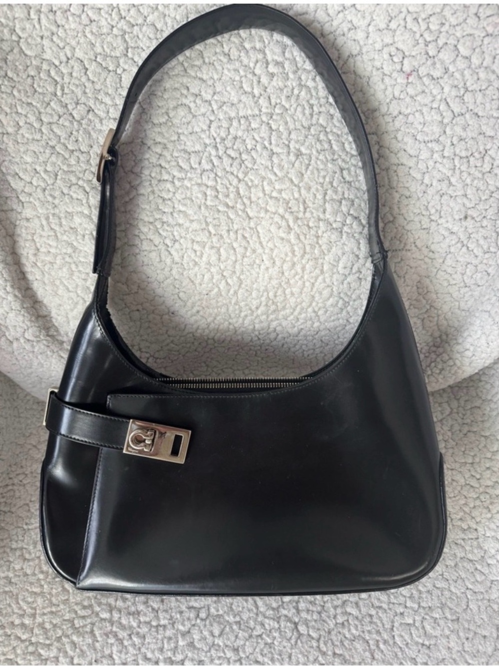 VTG Salvatore Ferragamo Arch Gancio Black Leather Shoulder Bag